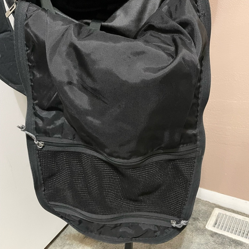 Patagonia hiking backpack - Picture 4 of 16